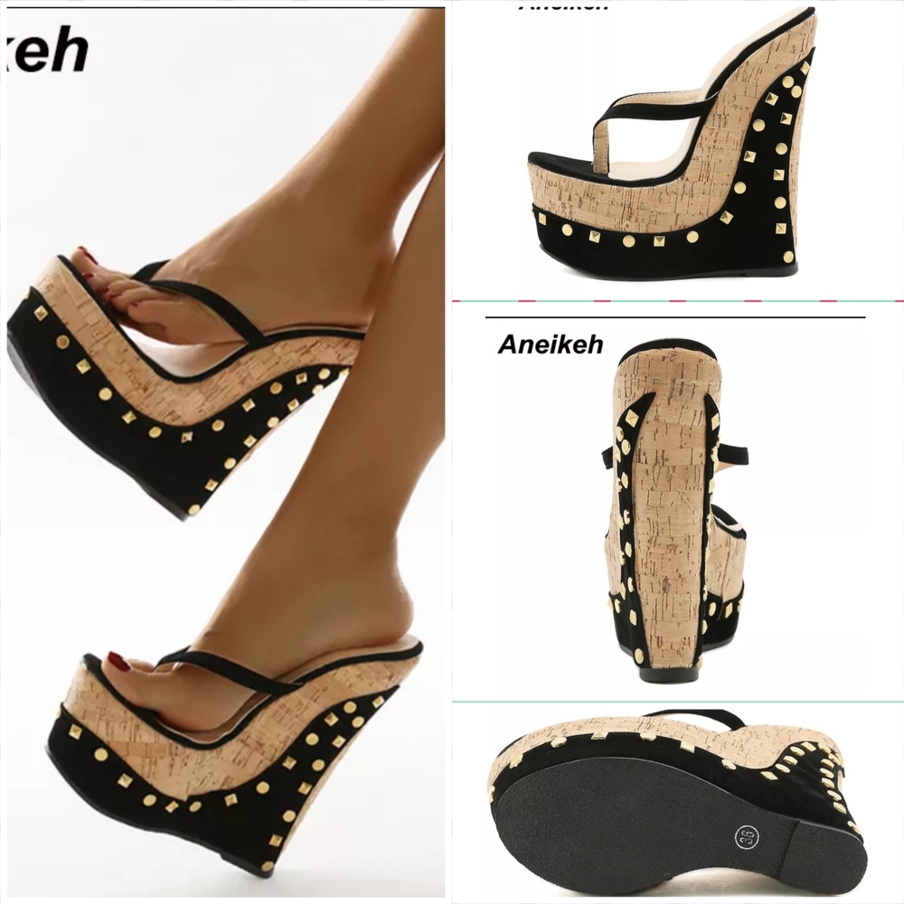 Ladies Shoes
Summer Flock Wedges
Party Fashi Black and Tan Platform Wedge Sandal